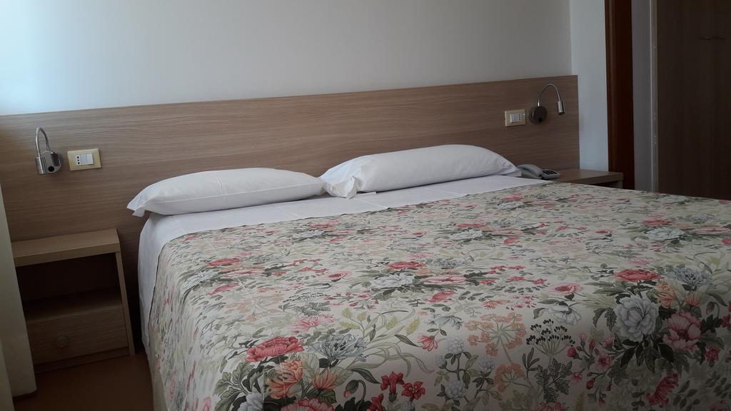 Albergo Nyers Perugia Exterior foto